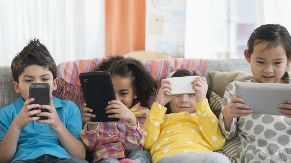 7 Dampak Negatif Gadget pada Anak dan Pencegahannya